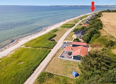 Holiday home by the sea with beautiful view - 8