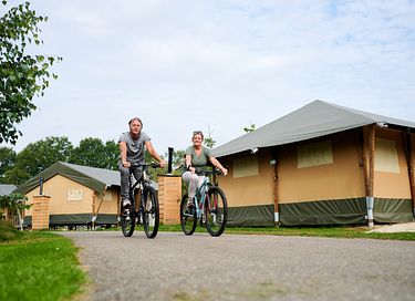 Tente glamping 6 personnes à la campagne - 37