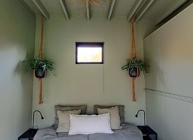 Tiny house in greenery - 14