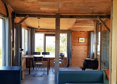 Unique cottage with characterful design - 5