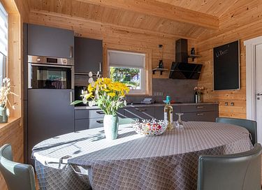 Vrijstaand chalet met mooi uitzicht - 12
