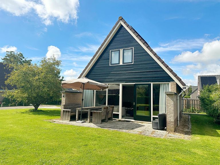 Attractive holiday home 3.5 km from the sea - 1