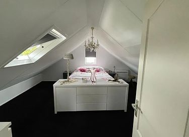 Gîte spacieux au bord d'un lac de loisirs - 12