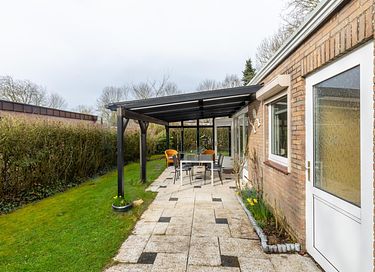 Vacation home near a large lake in Zeeland - 22