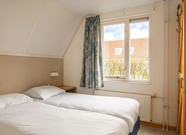 Spacious A-frame bungalow in Groningen (4p) - 5