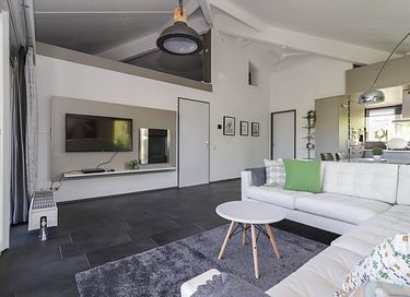 Luxury cottage with jetty - 6