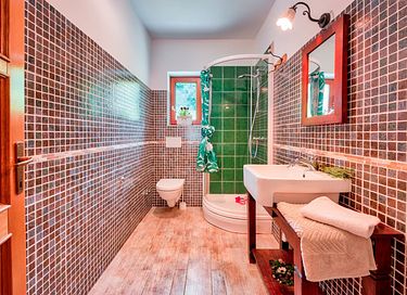 Villa met zoutwaterzwembad en zeezicht - 32