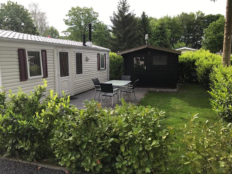 Ruim chalet op een kleinschalig park - 1