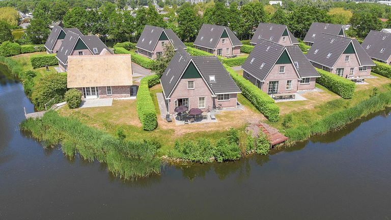 Luxury wellness villa in Friesland - 1