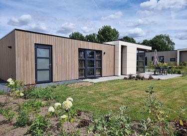 Logement de vacances confortable pour 4 personnes dans un beau parc