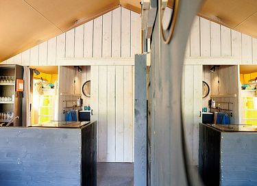 Safaritent voor 8 personen aan zwemvijver - 10