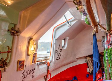 A unique water stay on a Lifeboat - 18