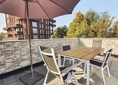 Comfortable city apartment with balcony - 11