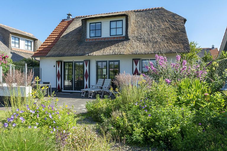 Modern vakantiehuis met prachtige tuin - 1