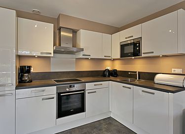 Grote vakantievilla met jacuzzi vlakbij zee - 13