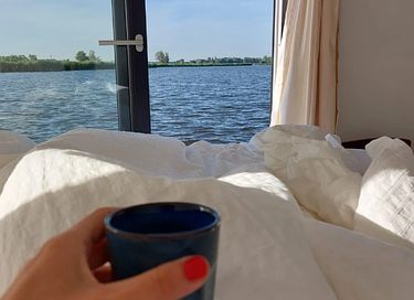 Unieke waterbeleving op luxe woonboot - 12