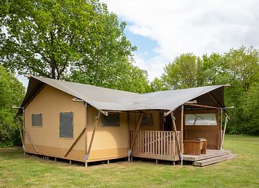 Luxe glamping met stortdouche bij een meer - 4