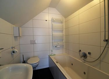 Appartement (7p) met uitzicht op de heuvels - 11