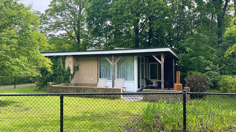 Huisdiervriendelijke bungalow op groen park - 1
