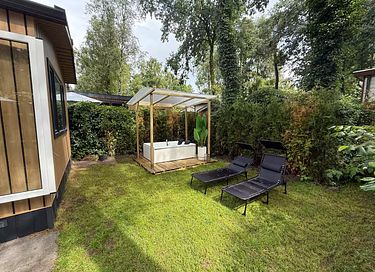 Chalet with spacious garden and jacuzzi - 2