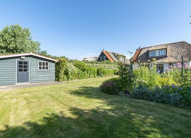 Modern vakantiehuis met prachtige tuin - 28