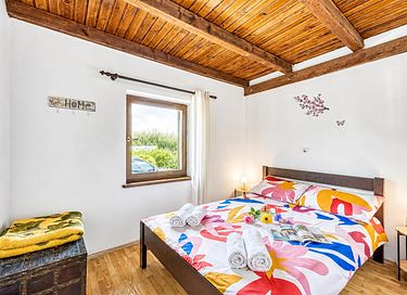 Villa met zwembad, sauna en jacuzzi aan water - 17