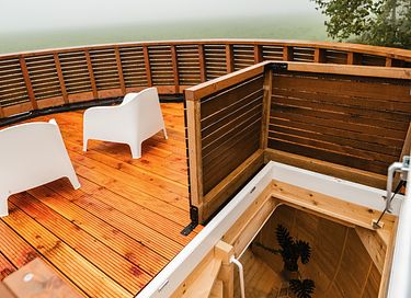 Unique accommodation with built-in jacuzzi - 17