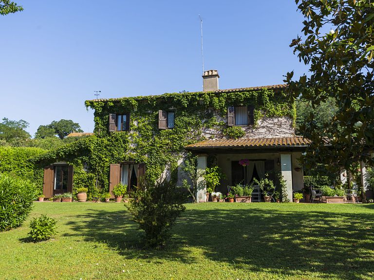 10-pers. vakantiehuis met zwembad in Italië - 1