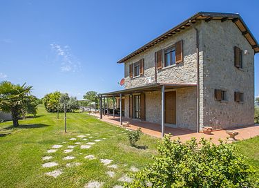 Vakantievilla met zwembad op het platteland - 3