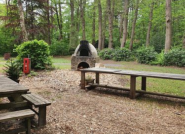 Authentieke Airstream caravan in het bos - 13