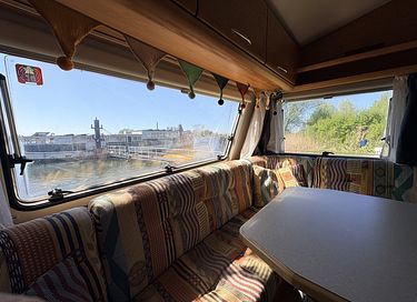 Roulotte vintage in riva all'acqua - 11