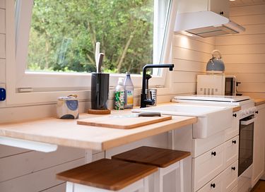 Schönes Tiny House mit Teich und Feuerstelle - 26
