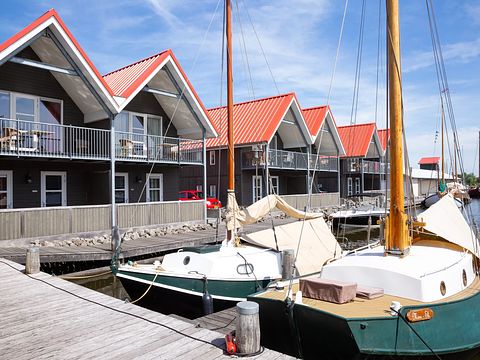 Uniek overnachten aan het water in Friesland - 3