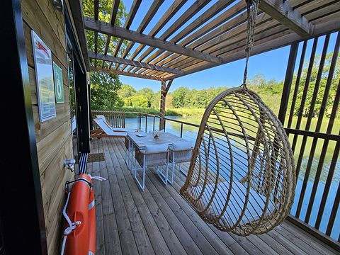 Floating Tiny House in the Champagne region - 5