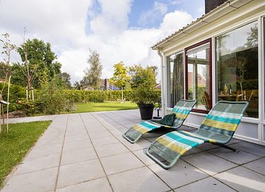 Gezellig familiehuis met grote tuin - 3