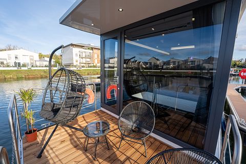 Romantisches Tiny House auf dem Wasser - 3