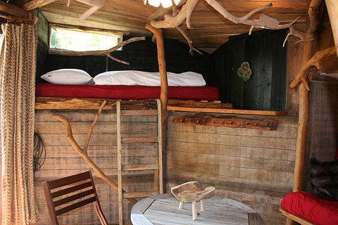 Hobbit house on campsite in Drenthe - 5