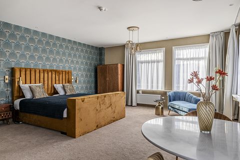 Suite avec spa privé dans un bâtiment historique - 2