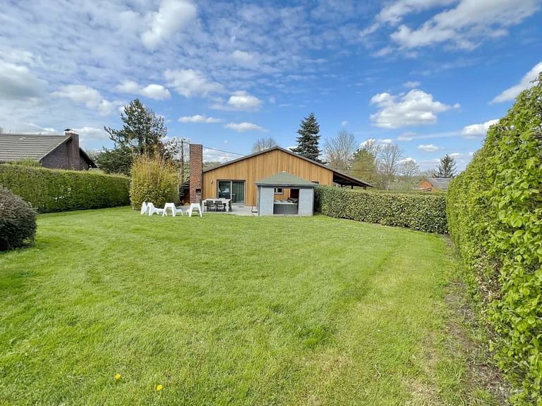 Vakantiewoning met sauna en jacuzzi - 1