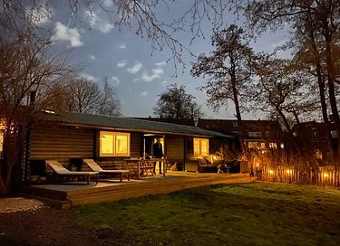 Uniquely situated nature house in Amsterdam - 1