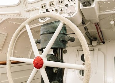 Special overnight stay on a lifeboat - 8