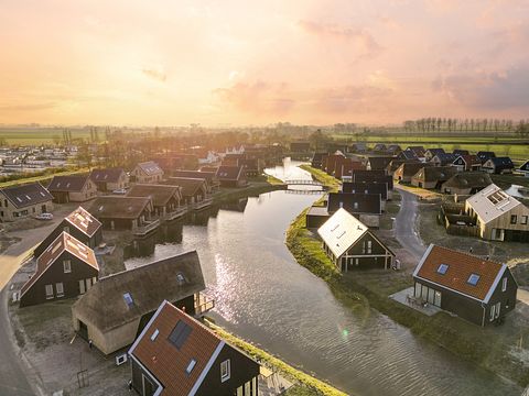 Vacation house (8p) with terrace on the water - 2