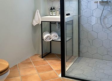 Tuinhuis voor 5 personen met hottub - 23