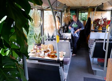 Hébergement spécial dans un bus avec jacuzzi - 10