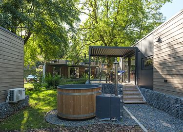 Lodge spacieux avec bain à remous dans un cadre magnifique - 15