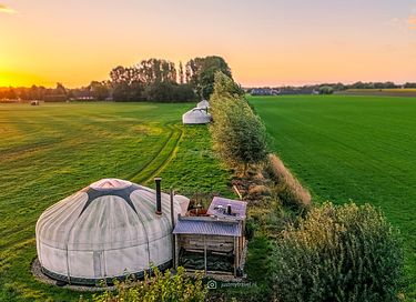 Luxe yurt met houtkachel en privé sanitair - 31