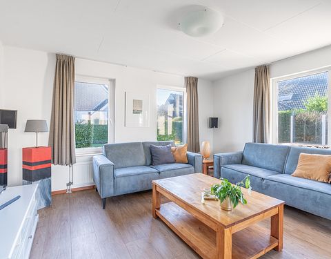 Holiday home with garden close to the sea - 2