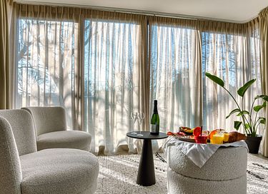 Luxuriöse Suite mit Whirlpool im Zentrum von Nes - 4