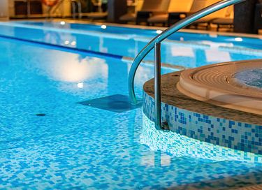 Boshuis met veel privacy en een hottub - 17