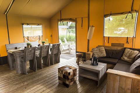Adventure camping in a safari tent - 3